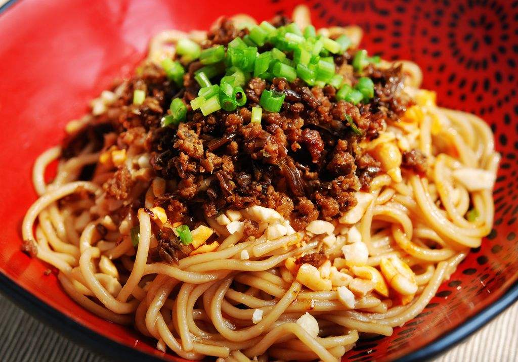 宜賓燃面技術(shù)培訓(xùn)哪里好？注意事項(xiàng)煮制技巧(圖1)